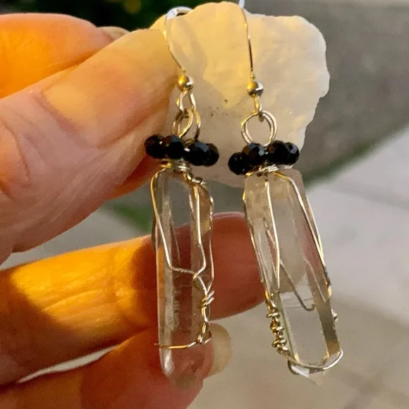 Quartz Crystal Earrings & Black Spinel beads - Picture 6 of 11